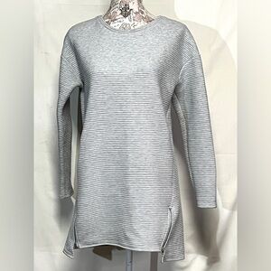 TU Light gray ribbed long sleeve crew‎ neck tunic size 10.